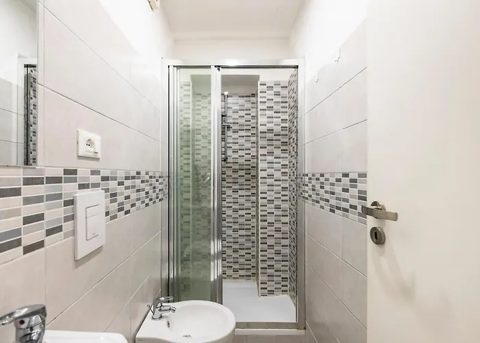 Giaciglio Valentino * Turín